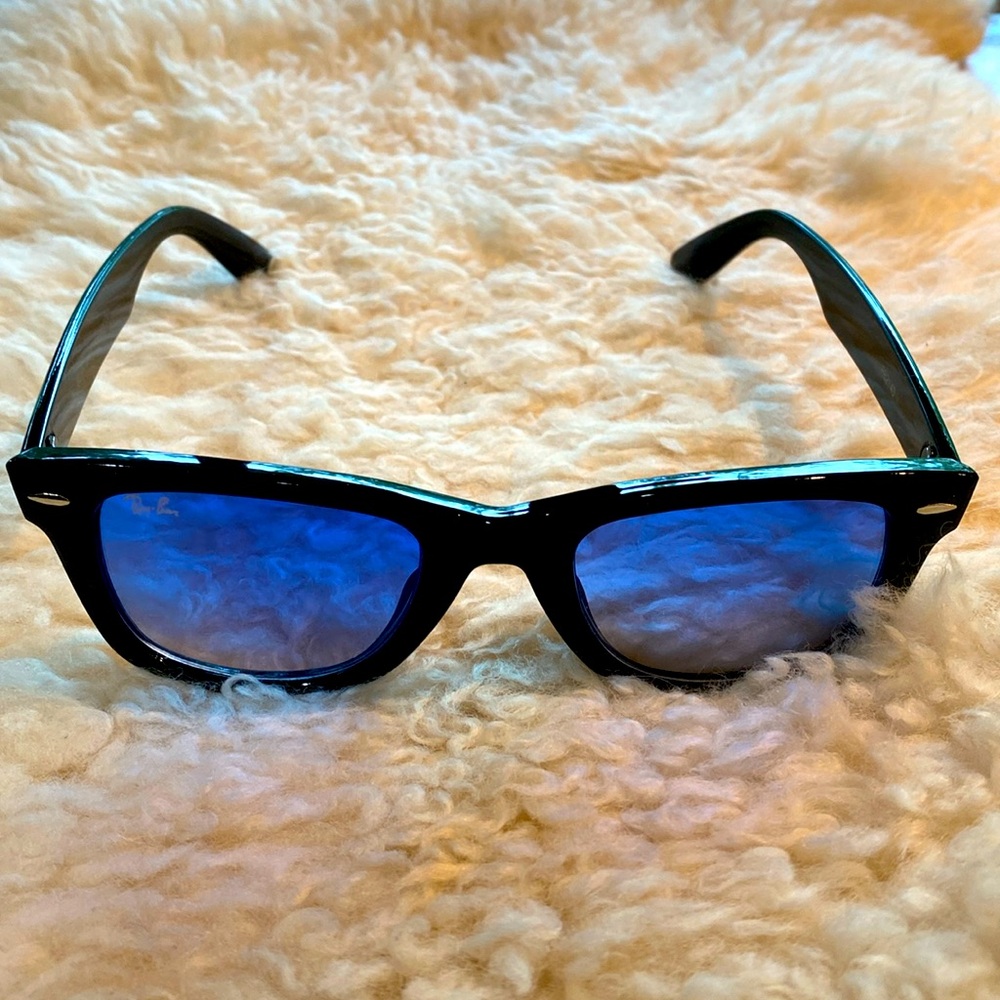 Ray Ban Wayfarer 2140 sunglasses